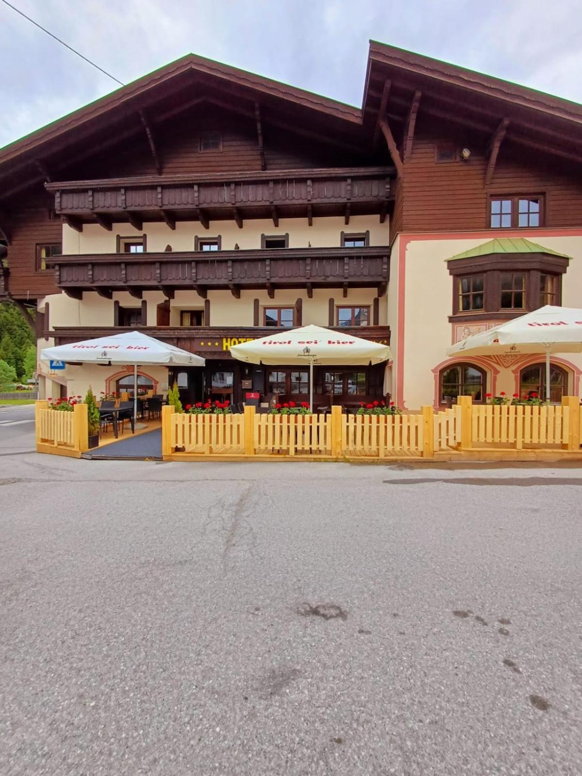 Hotel Restaurant Liesele Sonne Sankt Leonhard im Pitztal Ngoại thất bức ảnh