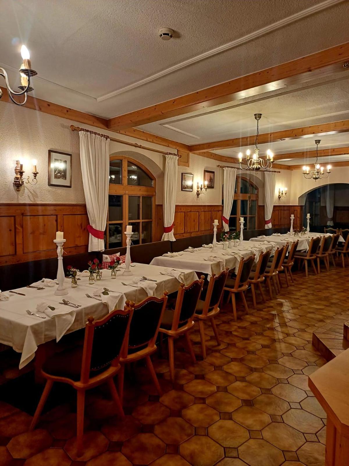 Hotel Restaurant Liesele Sonne Sankt Leonhard im Pitztal Ngoại thất bức ảnh