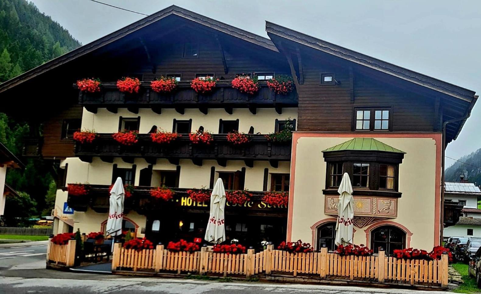 Hotel Restaurant Liesele Sonne Sankt Leonhard im Pitztal Ngoại thất bức ảnh